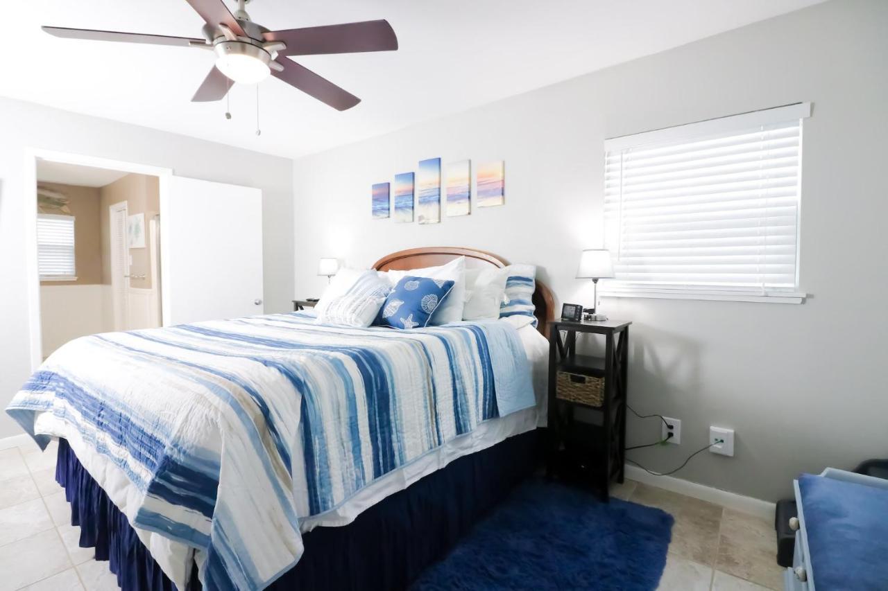 Sunny Daze Walk To Beach 2 Decks Pet Friendly Has A Mini Bar Galveston Buitenkant foto