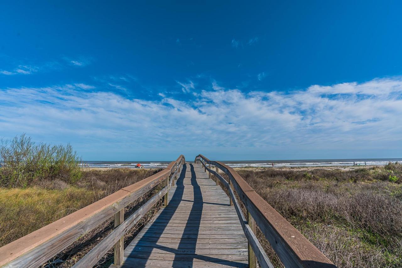 Sunny Daze Walk To Beach 2 Decks Pet Friendly Has A Mini Bar Galveston Buitenkant foto